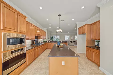 Kitchen - 1228 Maple Leaf Ct, Manteca, CA 95336 photo 4 of 4