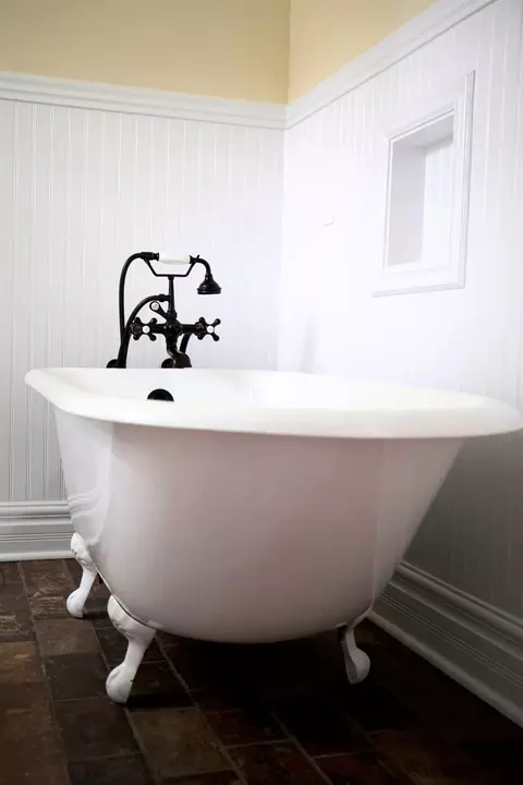 Bath - 4640 Motto Ln, Placerville, CA 95667 photo 2 of 4