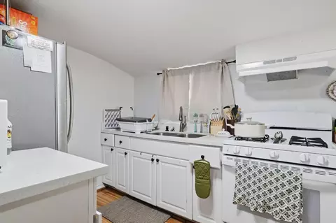 Kitchen - 7538 Washington St, Sutter, CA 95982 photo 1 of 2