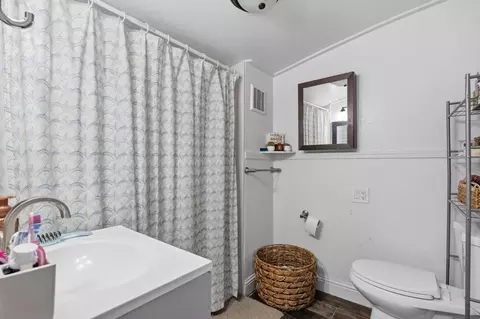 Bath - 7538 Washington St, Sutter, CA 95982 photo 1 of 1
