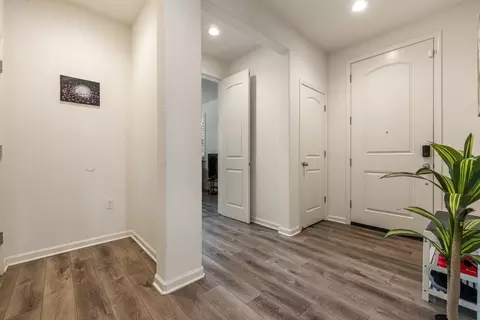 Entry Way - 2389 Middlebury Dr, Lathrop, CA 95330 photo 3 of 14
