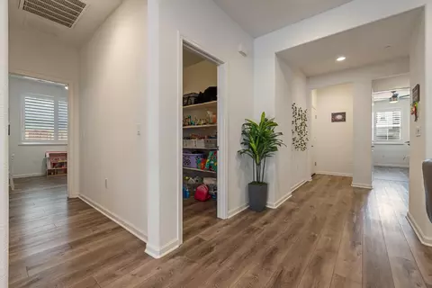 Entry Way - 2389 Middlebury Dr, Lathrop, CA 95330 photo 11 of 14