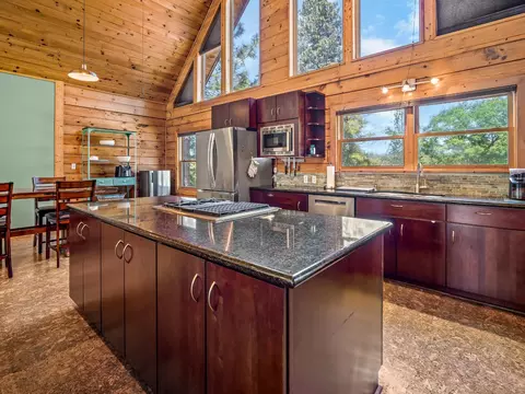 Kitchen - 2800 La Paz Rd, Placerville, CA 95667 photo 4 of 6