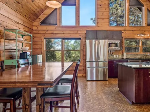 Dining - 2800 La Paz Rd, Placerville, CA 95667 photo 2 of 3