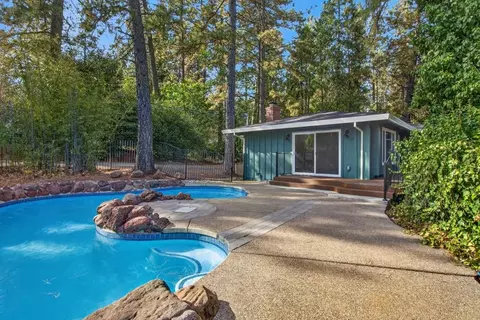 Exterior - 17891 Lake Arthur Rd, Applegate, CA 95703 photo 11 of 15