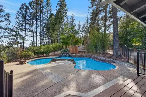 Exterior - 17891 Lake Arthur Rd, Applegate, CA 95703 photo 13 of 15