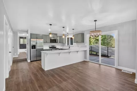 Kitchen - 17891 Lake Arthur Rd, Applegate, CA 95703 photo 8 of 8