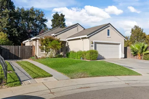 421 Penn Central Ct, Rio Linda, CA 95673