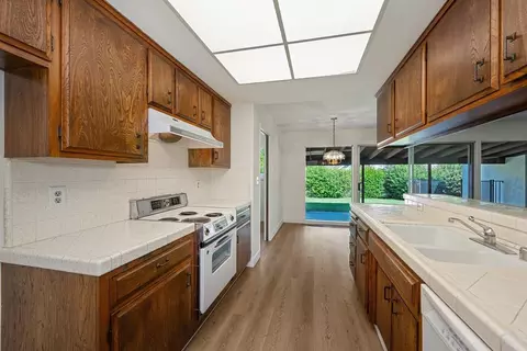 Kitchen - 1005 Friars Ct, Carmichael, CA 95608 photo 4 of 4