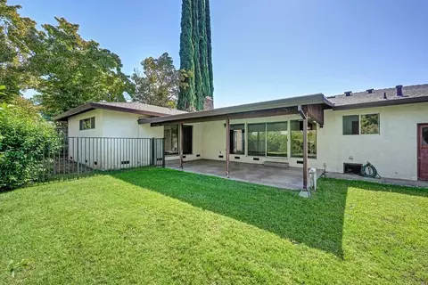 Exterior - 1005 Friars Ct, Carmichael, CA 95608 photo 10 of 11