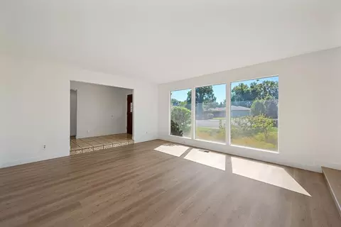 Living - 1005 Friars Ct, Carmichael, CA 95608 photo 3 of 14