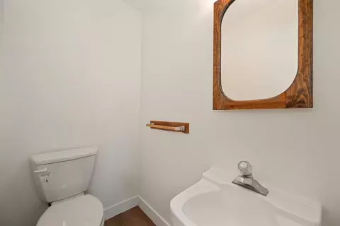 Bath - 1005 Friars Ct, Carmichael, CA 95608 photo 1 of 4