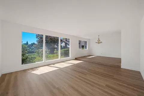Living - 1005 Friars Ct, Carmichael, CA 95608 photo 2 of 14
