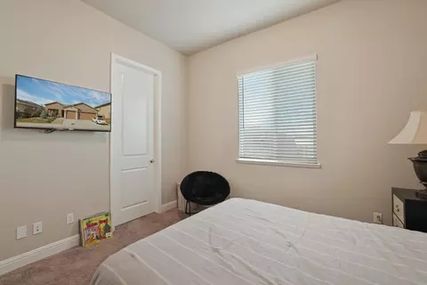 Bedroom - 2841 Primrose Dr, Lodi, CA 95242 photo 5 of 5
