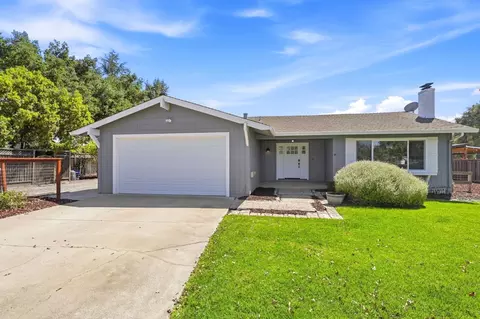 140 Roosevelt Ave, San Martin, CA 95046