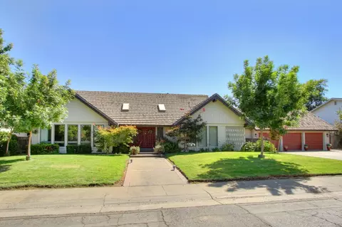 4020 Crondall Dr, Sacramento, CA 95864