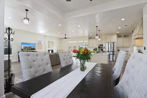 Dining - 478 E Milgeo Ave, Ripon, CA 95366 photo 1 of 3