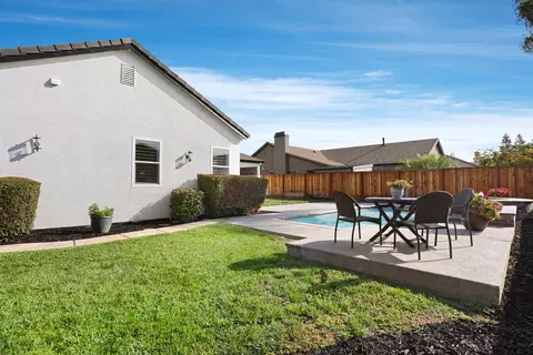 Exterior - 478 E Milgeo Ave, Ripon, CA 95366 photo 10 of 10