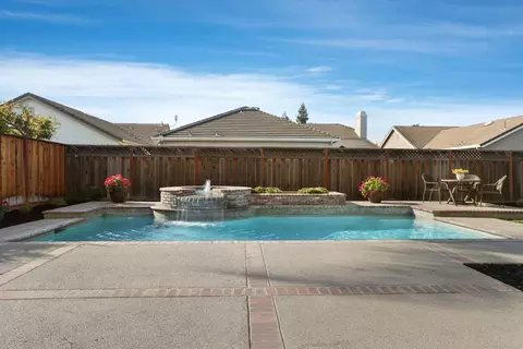 Exterior - 478 E Milgeo Ave, Ripon, CA 95366 photo 7 of 10