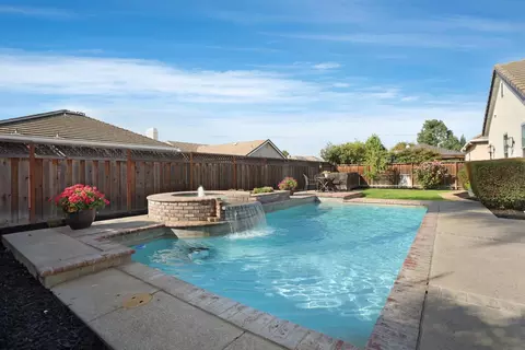 Exterior - 478 E Milgeo Ave, Ripon, CA 95366 photo 8 of 10