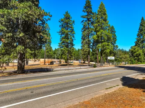 Exterior - 1175 Mccourtney Rd, Grass Valley, CA 95949 photo 12 of 14