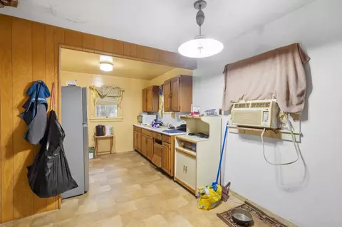 Kitchen - 1175 Mccourtney Rd, Grass Valley, CA 95949 photo 1 of 2