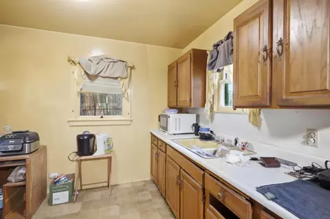 Kitchen - 1175 Mccourtney Rd, Grass Valley, CA 95949 photo 2 of 2
