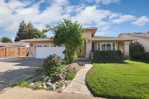 Exterior - 1700 Royal Crest Dr, Lodi, CA 95242 photo 5 of 15