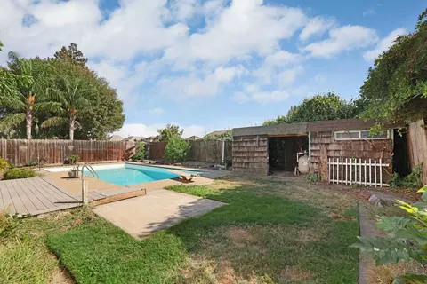 Exterior - 1700 Royal Crest Dr, Lodi, CA 95242 photo 11 of 15