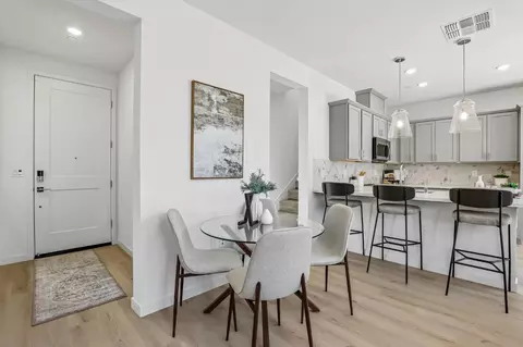 27 Kierland Pl, Elk Grove, CA 95758