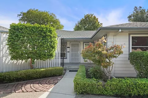 Exterior - 16 N Crescent Ave, Lodi, CA 95240 photo 4 of 20