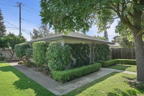 Exterior - 16 N Crescent Ave, Lodi, CA 95240 photo 9 of 20