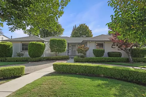 16 N Crescent Ave, Lodi, CA 95240
