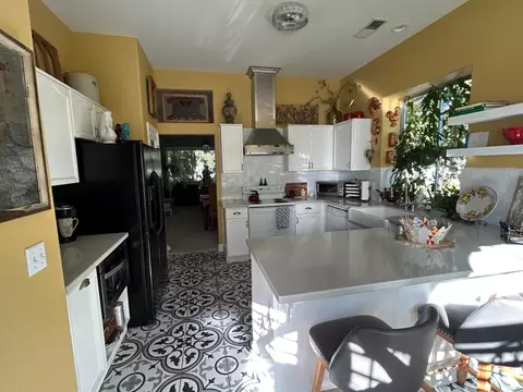 Kitchen - 1824 E Stonebrook Ln, Clovis, CA 93611 photo 3 of 6