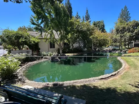 Exterior - 1824 E Stonebrook Ln, Clovis, CA 93611 photo 5 of 5