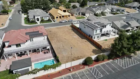 2380 Interlaken Ct, Lodi, CA 95242 photo 12