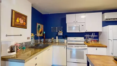 Kitchen - 526 Mill St #1, Grass Valley, CA 95945 photo 2 of 6