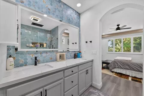 Bath - 10447 Nations Cir, Stockton, CA 95209 photo 5 of 10