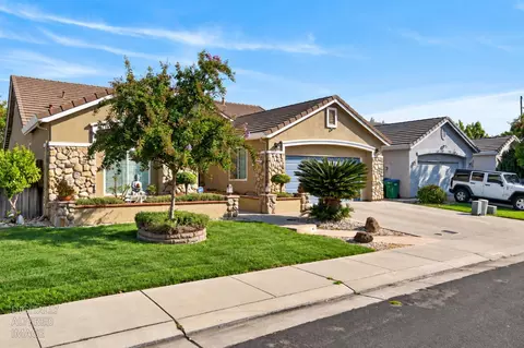 Exterior - 10447 Nations Cir, Stockton, CA 95209 photo 5 of 12