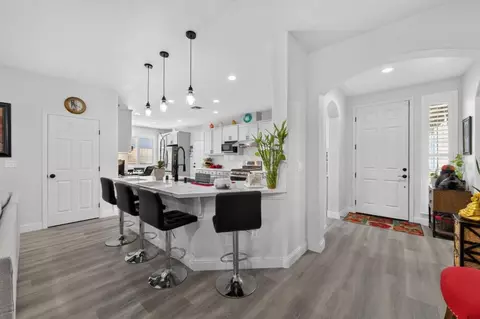 Entry Way - 10447 Nations Cir, Stockton, CA 95209 photo 6 of 12