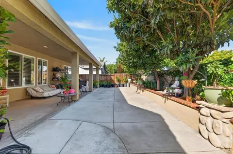 Exterior - 10447 Nations Cir, Stockton, CA 95209 photo 10 of 12