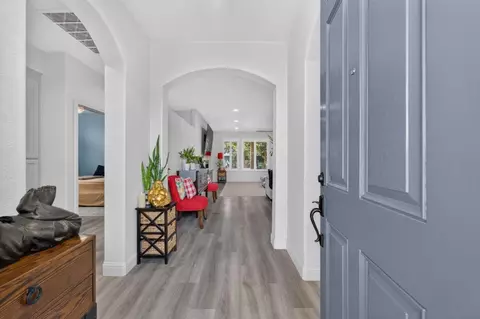 Entry Way - 10447 Nations Cir, Stockton, CA 95209 photo 2 of 12