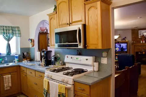 Kitchen - 406 Mesa St, Wheatland, CA 95692 photo 1 of 1