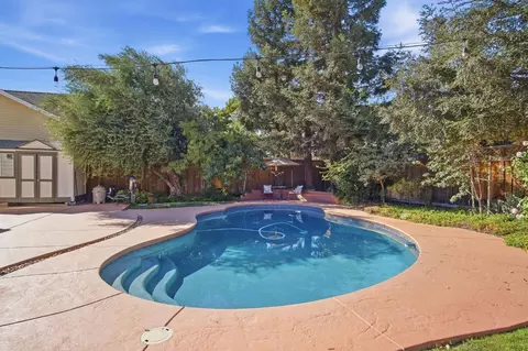 Exterior - 1583 Roger Dr, Tracy, CA 95304 photo 2 of 16
