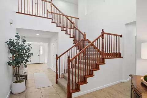 Entry Way - 1583 Roger Dr, Tracy, CA 95304 photo 4 of 6