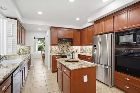 Kitchen - 1583 Roger Dr, Tracy, CA 95304 photo 3 of 4