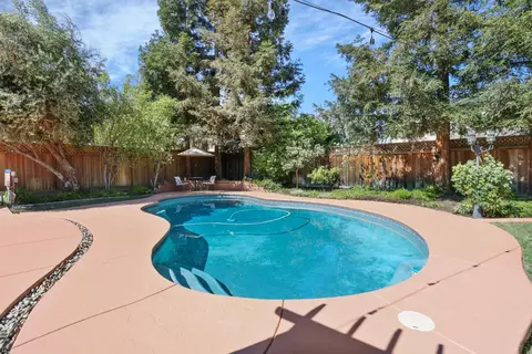 Exterior - 1583 Roger Dr, Tracy, CA 95304 photo 12 of 16