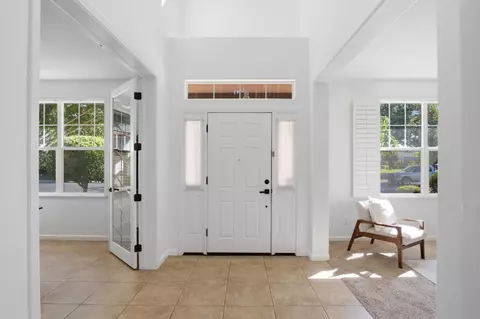 Entry Way - 1583 Roger Dr, Tracy, CA 95304 photo 1 of 6