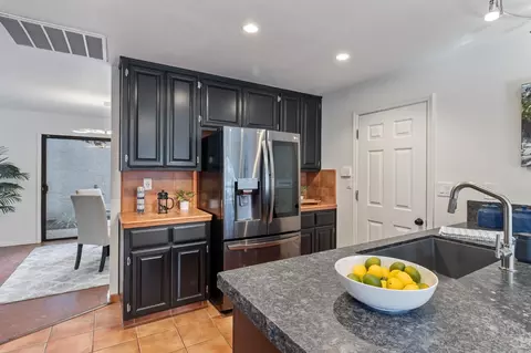 Kitchen - 1168 Copper Cottage Ln, Modesto, CA 95355 photo 2 of 4