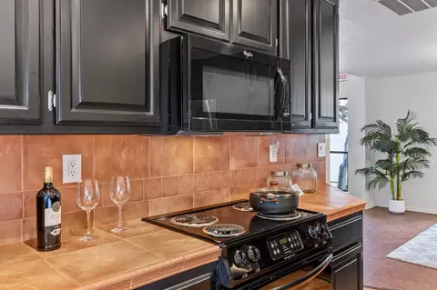 Kitchen - 1168 Copper Cottage Ln, Modesto, CA 95355 photo 4 of 4